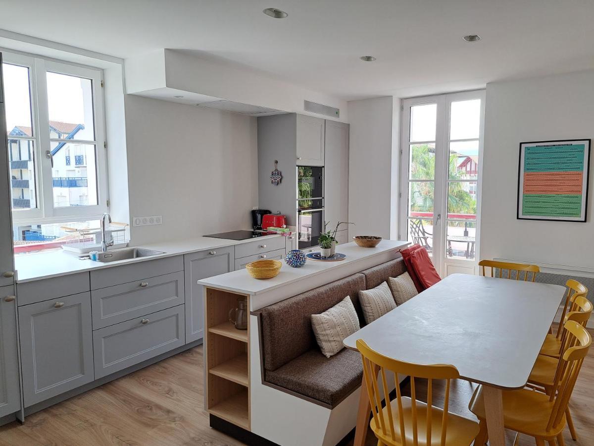 Superbe Appartement T3 Au Centre Plage .Parking Hendaye Eksteriør billede
