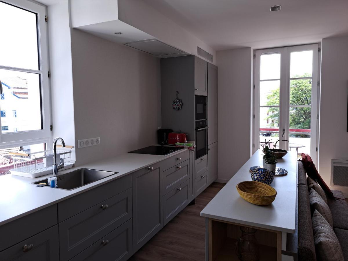 Superbe Appartement T3 Au Centre Plage .Parking Hendaye Eksteriør billede