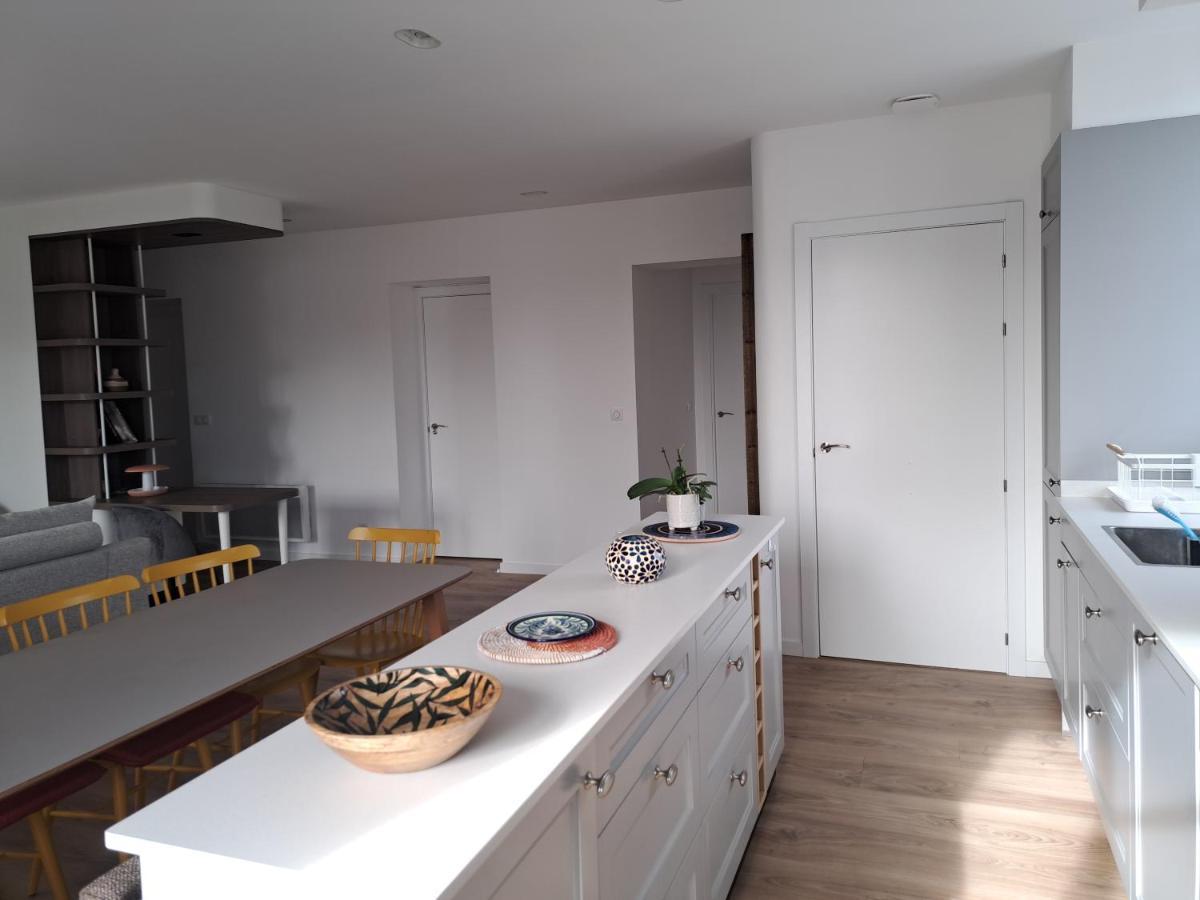 Superbe Appartement T3 Au Centre Plage .Parking Hendaye Eksteriør billede